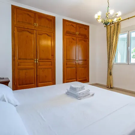 Empedrola Inftour * Calpe