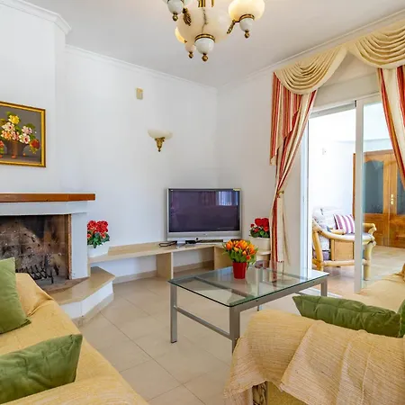 Empedrola Inftour Villa