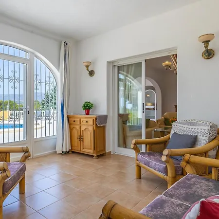 Empedrola Inftour Villa