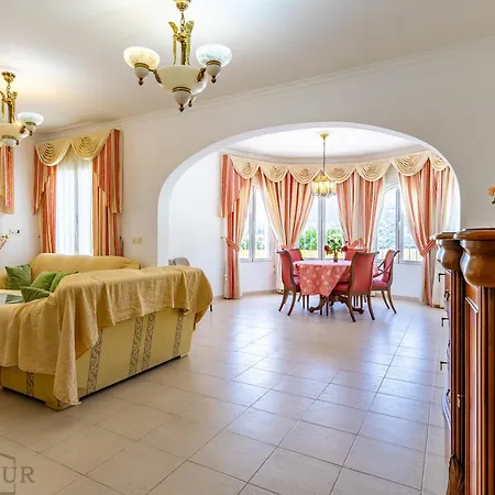Empedrola Inftour Calpe